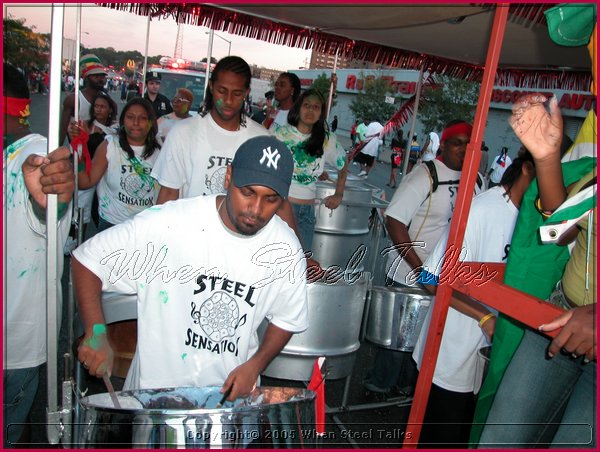 J'Ouvert -DSCN1005.JPG