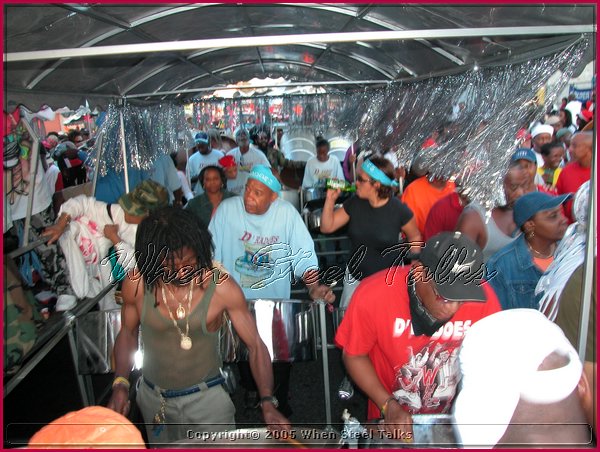 J'Ouvert -DSCN1019.JPG