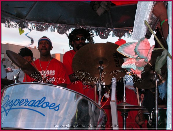 J'Ouvert -DSCN1020.JPG