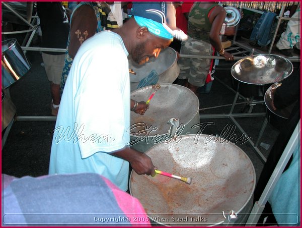 J'Ouvert -DSCN1036.JPG