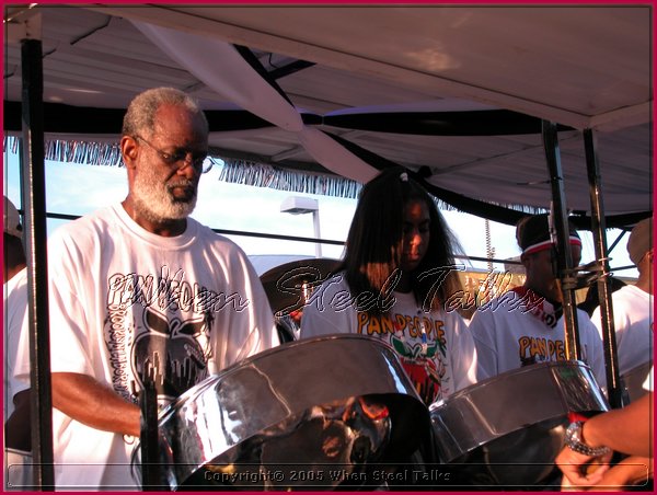 J'Ouvert -DSCN1070.JPG