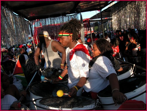 J'Ouvert -DSCN1081.JPG