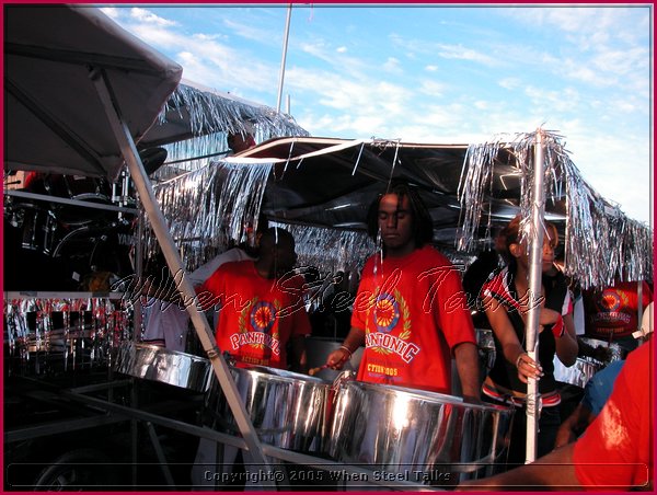 J'Ouvert -DSCN1092.JPG
