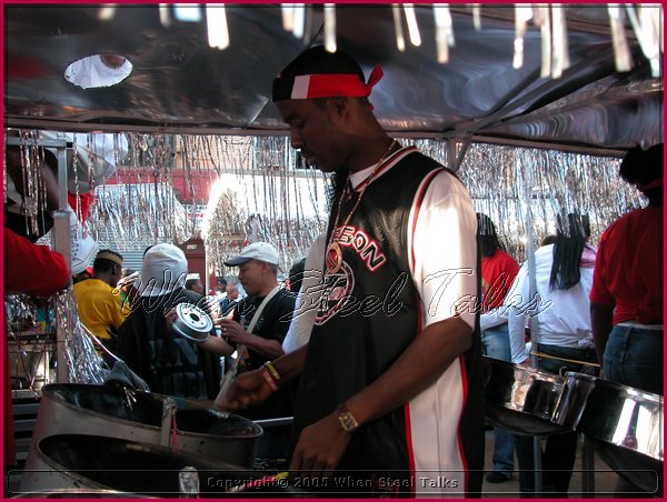 J'Ouvert -DSCN1120.JPG