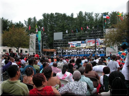 Crowd_DSCN0852_Panorama 2006.JPG