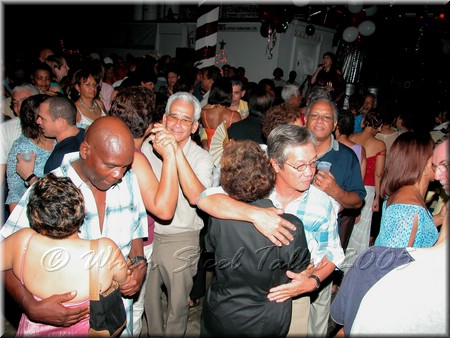 Denyse Plummer thrills crowd_3.jpg