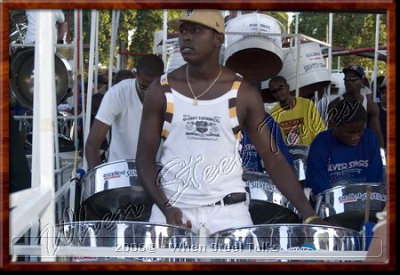 On The Drag -CRW_6015- Panorama 2006.jpg