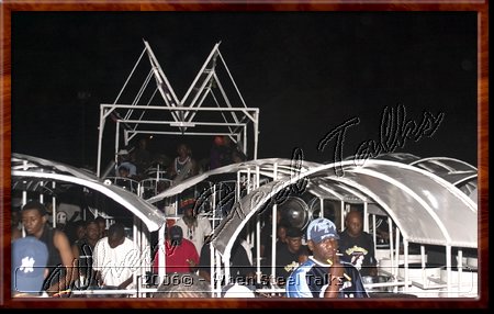 On The Drag -CRW_6042- Panorama 2006.jpg