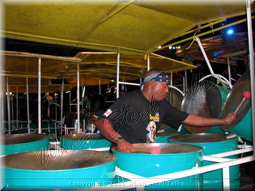 Invaders_DSCN3822Semi Finals 2006.JPG